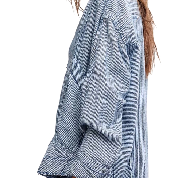 Striped Blue V-Neck Top - Picture 3 of 3